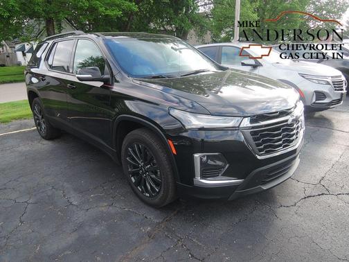 Mosaic Black Metallic 2023 Chevrolet Traverse RS