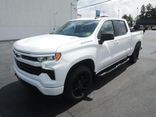 Summit White 2026 Chevrolet Silverado 1500 RST