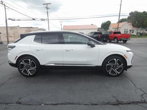 2025 Chevrolet Equinox EV LT 2