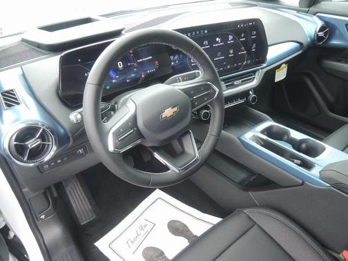 2025 Chevrolet Equinox EV LT 2