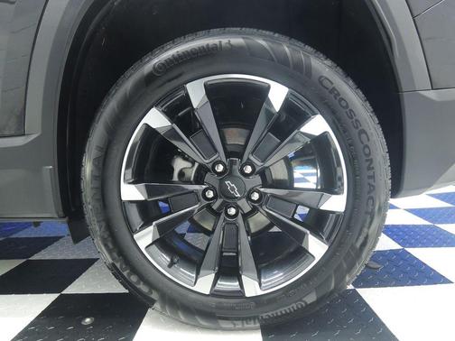Mosaic Black Metallic 2025 Chevrolet Equinox RS