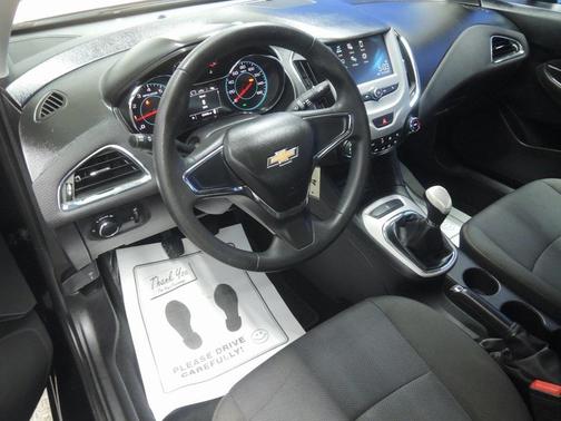 2017 Chevrolet Cruze LS