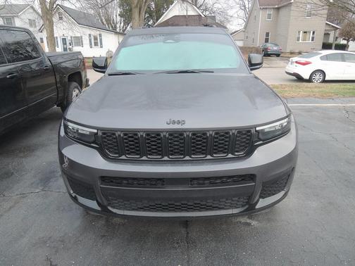 2024 Jeep Grand Cherokee L Laredo