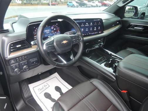 2025 Chevrolet Suburban High Country