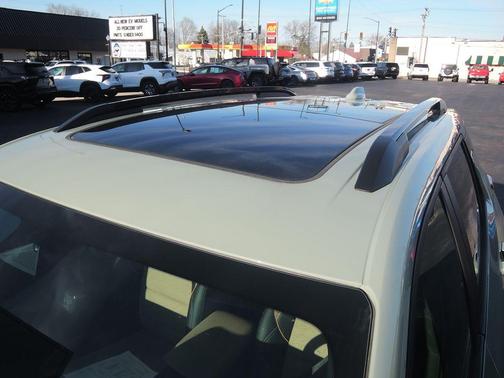 Green 2026 Chevrolet Equinox ACTIV