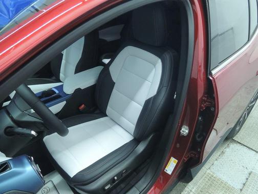 2026 Chevrolet Equinox EV LT 2