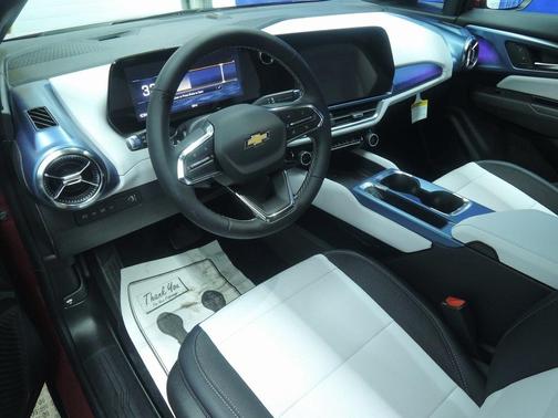 2026 Chevrolet Equinox EV LT 2