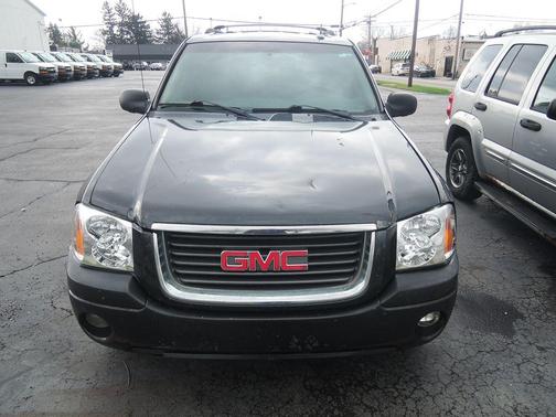 Carbon Metallic 2004 GMC Envoy SLE