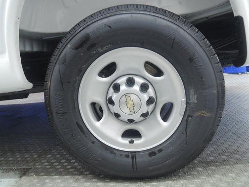 Summit White 2026 Chevrolet Express 2500 Work Van