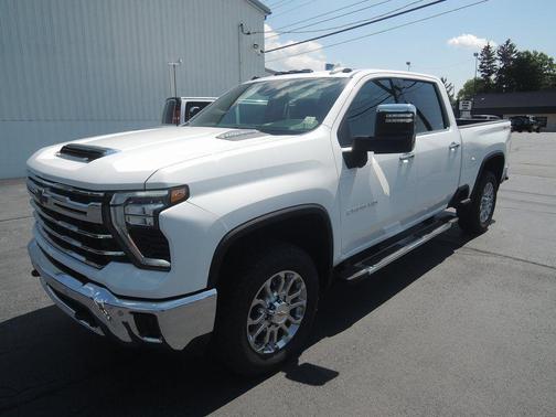 Summit White 2025 Chevrolet Silverado 2500 LTZ
