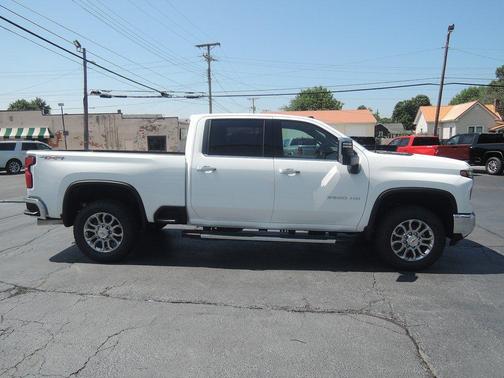 Summit White 2025 Chevrolet Silverado 2500 LTZ