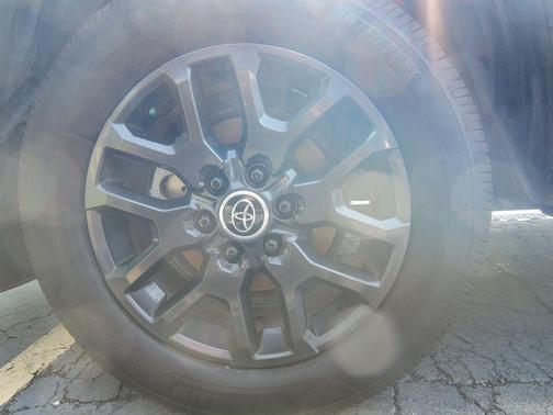Wind Chill Pearl 2024 Toyota Tundra Platinum
