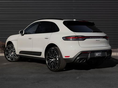 2025 Porsche Macan 