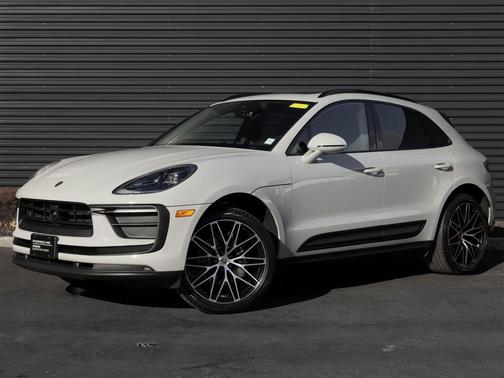 2025 Porsche Macan 