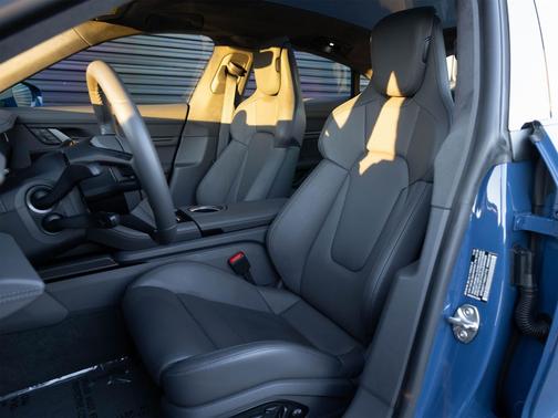 2024 Porsche Taycan GTS