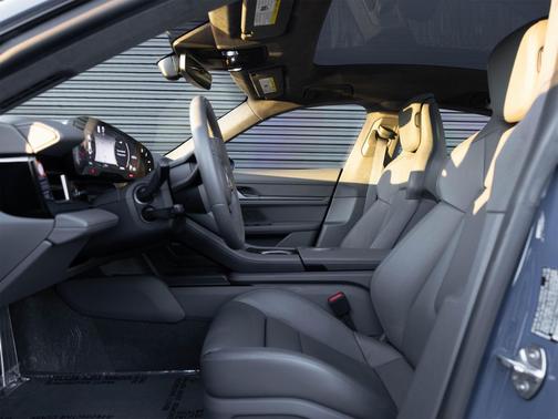 2024 Porsche Taycan GTS