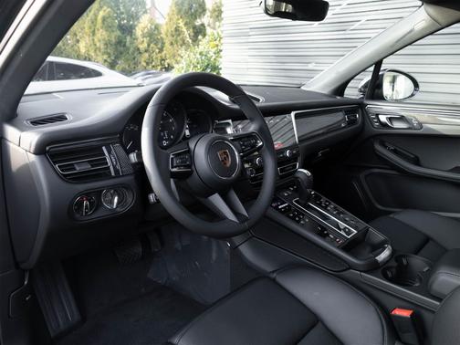 2026 Porsche Macan GTS