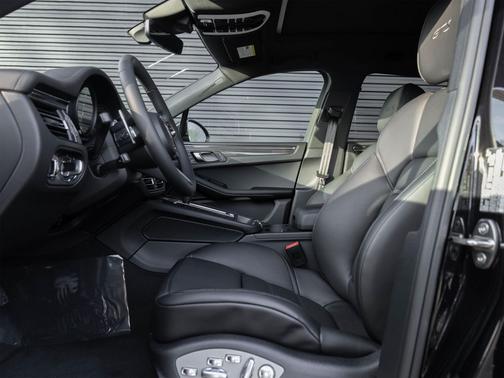2026 Porsche Macan GTS
