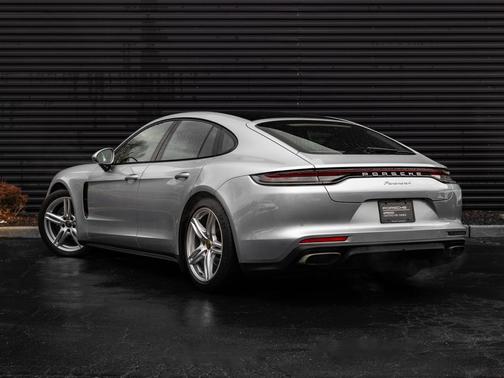 2021 Porsche Panamera 4