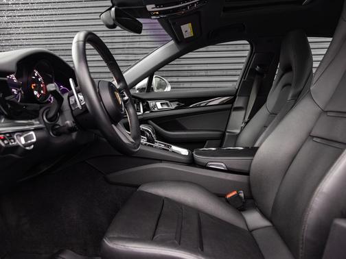 2021 Porsche Panamera 4