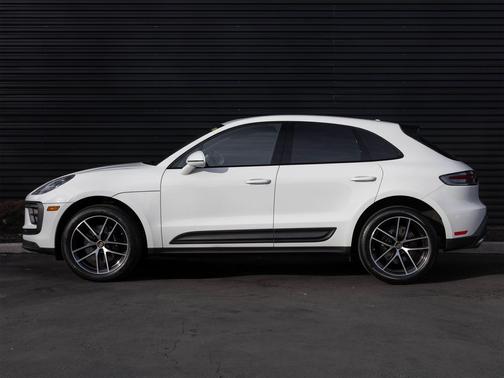 2023 Porsche Macan S