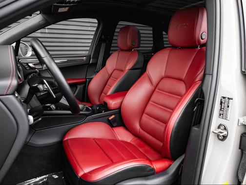 Chalk 2022 Porsche Macan Macan GTS