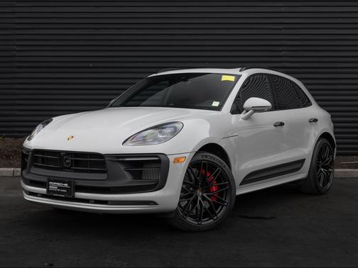 Chalk 2022 Porsche Macan Macan GTS
