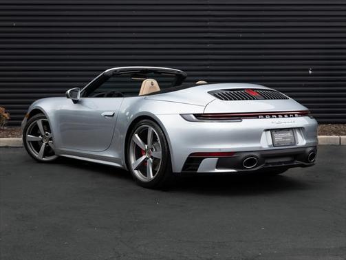 2022 Porsche 911 Carrera 4S Cabriolet