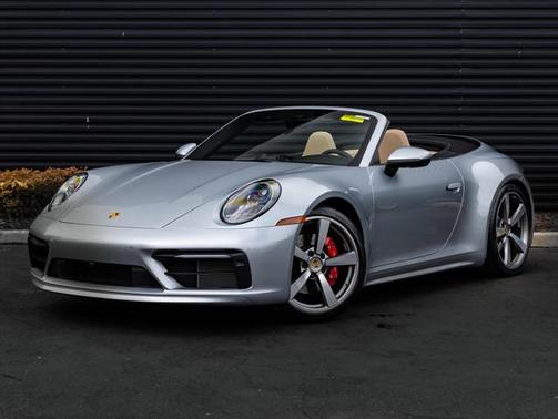 2022 Porsche 911 Carrera 4S Cabriolet
