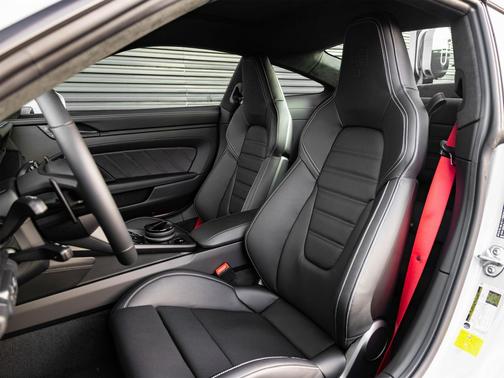 2026 Porsche 911 Carrera GTS