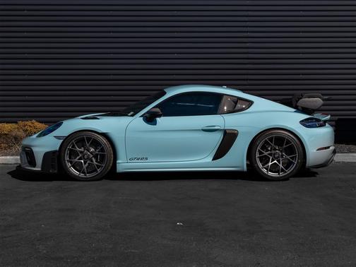 2025 Porsche 718 Cayman GT4 RS