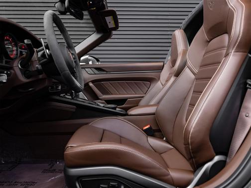 2024 Porsche 911 Targa 4 GTS