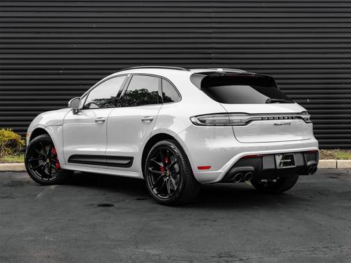 2025 Porsche Macan GTS