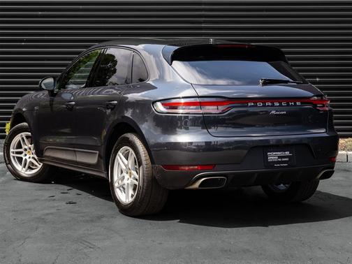 2021 Porsche Macan Base