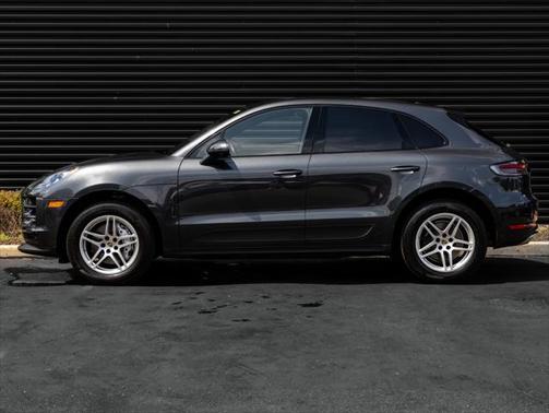 2021 Porsche Macan Base