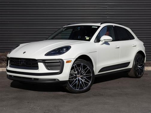 2026 Porsche Macan Base