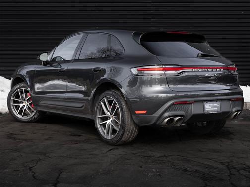2025 Porsche Macan S