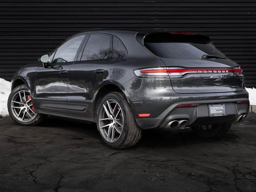 2025 Porsche Macan S