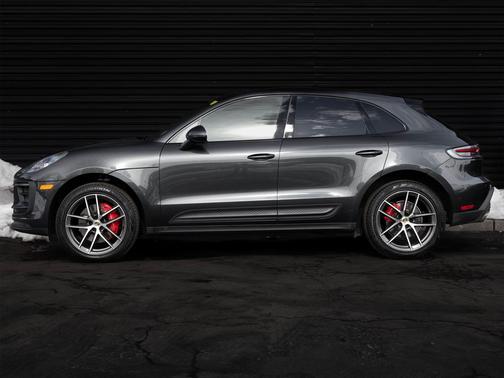 2025 Porsche Macan S