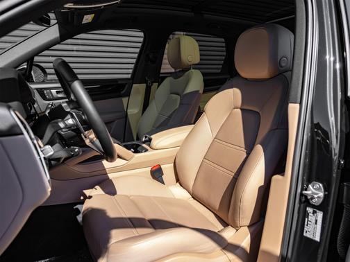2023 Porsche Cayenne Cayenne