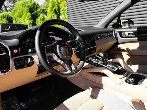 2023 Porsche Cayenne Cayenne