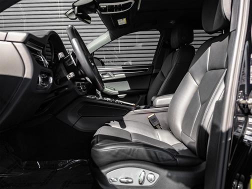 2021 Porsche Macan S
