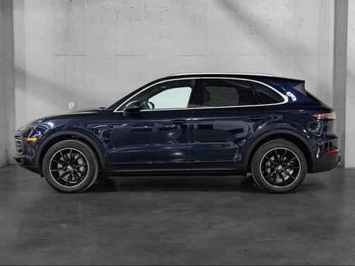 Moonlight Blue Metallic 2023 Porsche Cayenne S