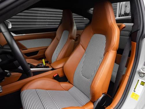 2023 Porsche 911 Carrera S