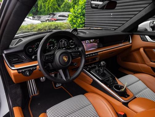 2023 Porsche 911 Carrera S