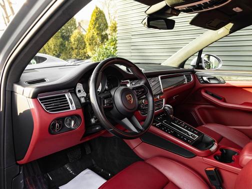 2023 Porsche Macan GTS