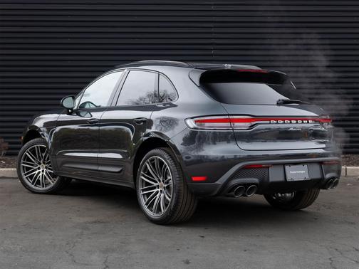 2026 Porsche Macan Base