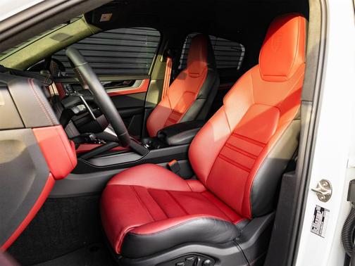 2025 Porsche Cayenne Turbo GT