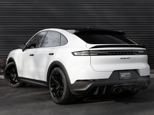 2025 Porsche Cayenne Turbo GT