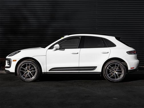 2025 Porsche Macan 